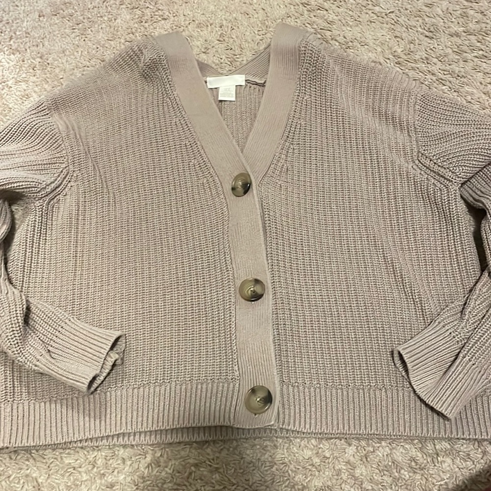 H&M, Brown sweater, cropped
